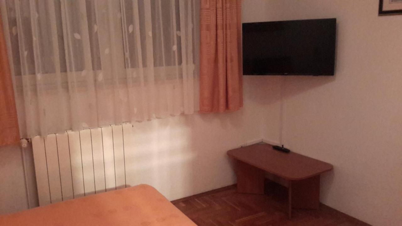 Appartamento Arya Podstrana Esterno foto