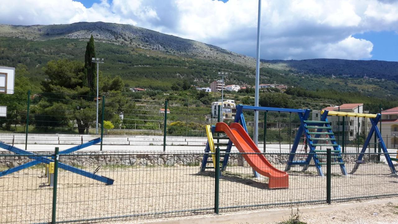 Appartamento Arya Podstrana Esterno foto